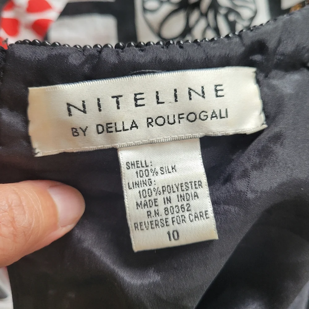 Vintage Niteline 100% silk dress with gold beading in size 10 - Picture 13 of 15